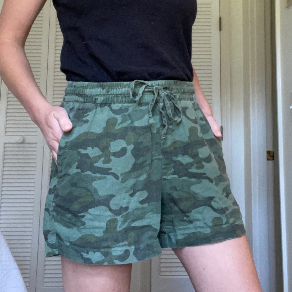 Old Navy High Waisted Camo Drawstring Shorts